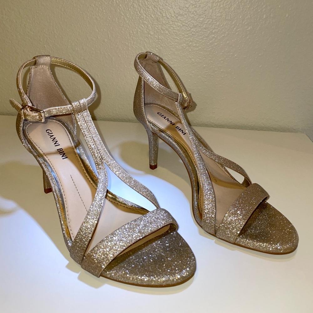 Gold Sparkly Size 6 Heels